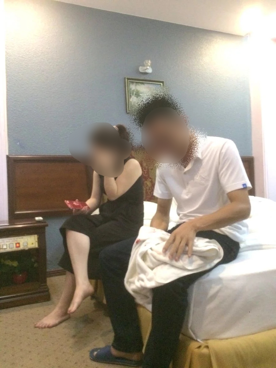 Phát hiện vợ vào n;:hà n;:ghỉ với c;:án b;:ộ phòng CSGT, người đàn ông ở Thanh Hoá có cách xử trí khiến ai cũng vỗ tay – News