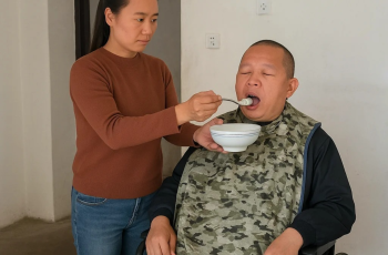 Thuê chị hàng xóm sang chăm chồng bại liệt, mỗi đêm trả 500 nghìn, chuyện kinh hoàng sảy ra ngay sau sau đó