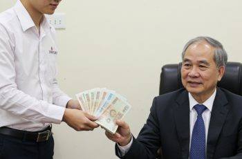 Vợ vui mừng giục tôi bán đất để cho giám đốc sắp về hưu mượn 420 triệu đồng, nhưng những gì xảy ra sau đó khiến tôi không thể tin được