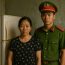Linh mở cửa tủ lạnh, và một mùi hương nhẹ thoảng ra – mùi của món cá kho tộ mà ông Hùng thích nhất