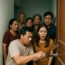 Mẹ nằm viện, con gái về dọn nhà thì phát hiện căn phòng khóa kín, cô gọi trưởng thôn đến kiểm tra