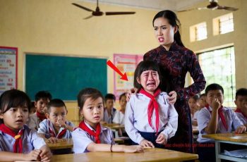Cả lớp chê bé gái lớp 3 có mùi hôi, khi cô giáo phát hiện ra lý do và gọi cảnh sát trong hoảng loạn