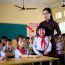 Cả lớp chê bé gái lớp 3 có mùi hôi, khi cô giáo phát hiện ra lý do và gọi cảnh sát trong hoảng loạn