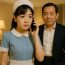Cô phục vụ nghe điện thoại bằng tiếng Nga khiến tỷ phú sững sờ, hôm sau điều bất ngờ đã xảy ra