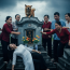 Dân làng bảo cô yếu bóng vía, rằng người thành phố như cô không quen với không khí quê mùa, nhưng Biên biết, mọi chuyện không đơn giản như thế.