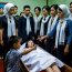 Người mẹ mất vì đuối nước, cả gia đình mang về nhà an táng – nhưng đến lúc cho vào quan tài thì đứa con 5 tuổi chỉ tay hét lên “mẹ bảo không phải”…