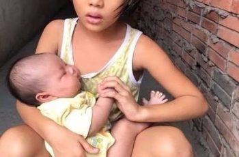 Mẹ qua doi chưa được 1 năm bố đã cưới ngay vợ trẻ mới. Từ đó chị em tôi như sống trong dia nguc.