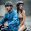 Anh xe ôm bất ngờ cho cô gái ướt sũng đi nhờ, nào ngờ chính hành động đó đã thay đổi đời anh mãi mãi…
