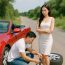 Chàng trai nghèo giúp nữ tỷ phú sửa xe, cô ấy đòi trả ơn bằng việc này khiến anh sững sờ