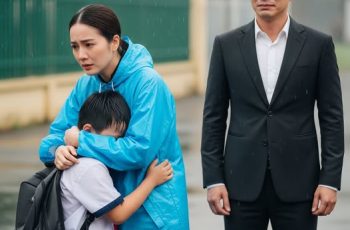 Bám theo đứa trẻ giống hệt vợ cũ, tôi day dứt òa khóc trước sự thật sau 9 năm ly hôn