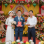 Vợ cũ tái hôn đến tận nhà mời cưới bảo nhất định phải đến, tôi chỉ định mừng cưới 50 triệu nhưng vừa đến nơi nhìn thấy chú rể, tôi “quay xe” tặng cả căn nhà cũ chỉ vì…