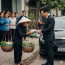 Bà lão nhặt được 330 triệu, lúc trả lại ông chủ nói ‘thiếu’ hơn 300 triệu, con gái ông…
