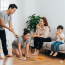 Vừa mua được căn chung cư 3 phòng ngủ thì nghe tin chị chồng đòi bế cả con đến ở chung, vợ tôi vùng vằng liền đưa 100 triệu bảo chị ra ở trọ