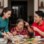 Tháng nào cũng đưa cho con dâu 2 triệu lương hưu để đi chợ, vậy mà hôm nọ tôi kêu có một câu thịt hơi mỡ, sáng hôm sau con dâu đi chợ mua cá ươn về nấu…