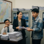 Thấy con gái vất vả trả góp tiền nhà, tôi định cho nó 400 triệu để san sẻ gánh nặng. Nhưng ngay ngày bàn giao nhà, khi nhìn thấy chiếc áo rách của con rể, tôi đột ngột đổi ý