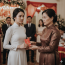 Bạn bè cưới đều có vàng, có xe, có đất tôi chỉ có cuốn sổ tiết kiệm tí tẹo, không biết nên cười hay khóc.