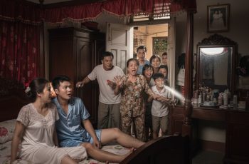 Khoảnh khắc ấy, tôi thấy rõ bi kịch không chỉ của con trai, mà của cả hai gia đình. Khoảnh khắc ấy, tôi thấy rõ bi kịch không chỉ của con trai, mà của cả hai gia đình.