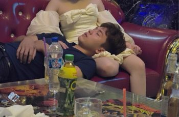 Cả làng chê cười tôi vì làm “chó chui gầm chạn” của nhà giàu nhất cái xóm này, bố mẹ vợ lo cho từ A đến Z NHƯNG họ coi tôi như osin