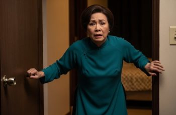 Bám theo con dâu vào khách sạn để bắt gian, tôi chết lặng khi lật chăn lên