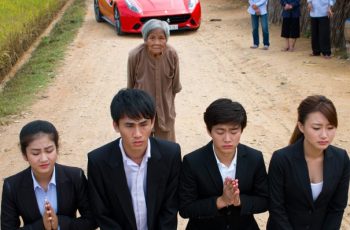 Khi chồng mất sớm, chị dâu đã từ chối đi bước nữa, ở vậy nuôi 4 em chồng. Bị cả làng chửi là ngu dại, nhưng 25 năm sau, cả làng phải ngỡ ngàng khi… Khi chồng mất sớm, chị dâu đã từ chối đi bước nữa, ở vậy nuôi 4 em chồng. Bị cả làng chửi là ngu dại, nhưng 25 năm sau, cả làng phải ngỡ ngàng khi…