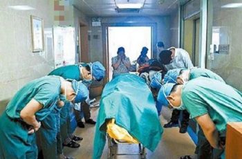 Vợ mất đúng ngày sinh con, 2 năm sau trong một lần dắt con đi chơi bỗng nhiên con ú ớ gọi: Mẹ, mẹ… Tôi quay đầu nhìn lại thì trời ơi… Vợ mất đúng ngày sinh con, 2 năm sau trong một lần dắt con đi chơi bỗng nhiên con ú ớ gọi: Mẹ, mẹ… Tôi quay đầu nhìn lại thì trời ơi…