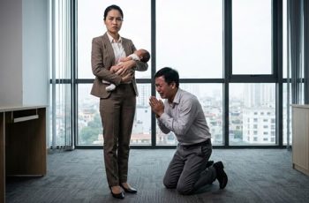 Vợ vắng nhà 3 tháng bỗng bế con đỏ hỏn trở về, chồng lại quỳ sụp xuống van xin tha thứ Vợ vắng nhà 3 tháng bỗng bế con đỏ hỏn trở về, chồng lại quỳ sụp xuống van xin tha thứ