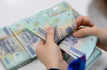 Vợ được thưởng Tết 500 triệu, nhưng vừa về đến nhà chồng đã bảo: “Chuyển hết anh mua 4 cây vàng để làm hồi môn cho em nó đi lấy chồng” Vợ được thưởng Tết 500 triệu, nhưng vừa về đến nhà chồng đã bảo: “Chuyển hết anh mua 4 cây vàng để làm hồi môn cho em nó đi lấy chồng”