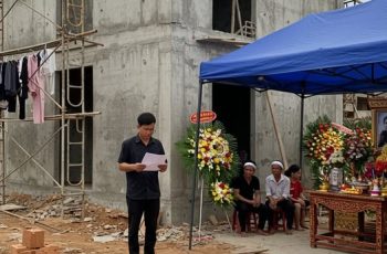 Ngày mẹ kế qua đời, căn nhà vang lên đủ loại tiếng xì xào. Họ hàng bảo bà thiên vị, vì để lại cho con ruột Ngày mẹ kế qua đời, căn nhà vang lên đủ loại tiếng xì xào. Họ hàng bảo bà thiên vị, vì để lại cho con ruột