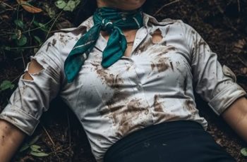 Nữ tiếp viên duy nhất sống sót sau khi máy bay phát nổ ở độ cao hơn 10.000 mét – bí ẩn sống còn giữa trời không Nữ tiếp viên duy nhất sống sót sau khi máy bay phát nổ ở độ cao hơn 10.000 mét – bí ẩn sống còn giữa trời không