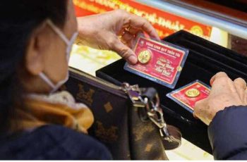 Giá vàng hôm nay 13/2: Lao dốc, mất ngưỡng 5.000 USD/ounce Giá vàng hôm nay 13/2: Lao dốc, mất ngưỡng 5.000 USD/ounce