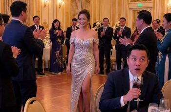 Chở vợ đến tiệc liên hoan cuối năm ở công ty, chồng dừng xe ném cho cô vợ nội trợ 400 ngàn: “Vào mua cái váy khác mặc, đừng để xấu mặt thằng này”. Để rồi khi vợ xuất hiện thì cả nhà hàng sang trọng nháo nhào vì… Chở vợ đến tiệc liên hoan cuối năm ở công ty, chồng dừng xe ném cho cô vợ nội trợ 400 ngàn: “Vào mua cái váy khác mặc, đừng để xấu mặt thằng này”. Để rồi khi vợ xuất hiện thì cả nhà hàng sang trọng nháo nhào vì…